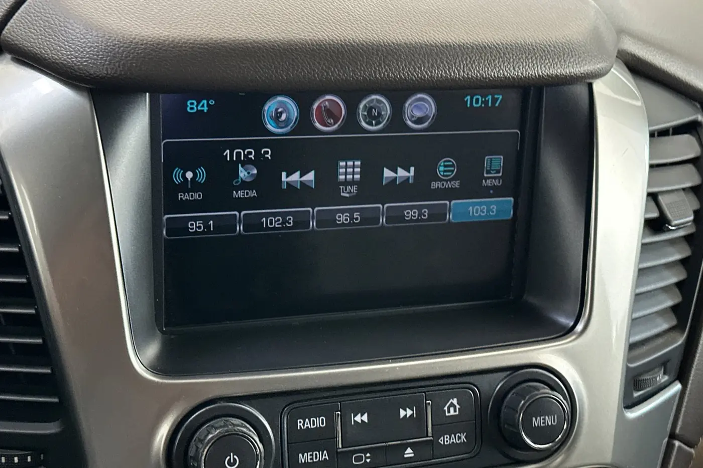 2019 Chevrolet Suburban - $19,400