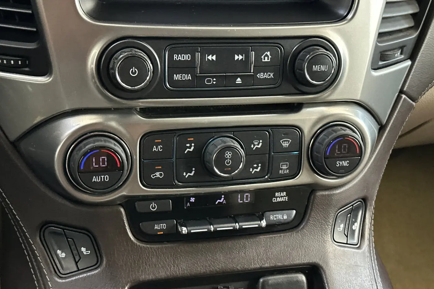 2019 Chevrolet Suburban - $19,400
