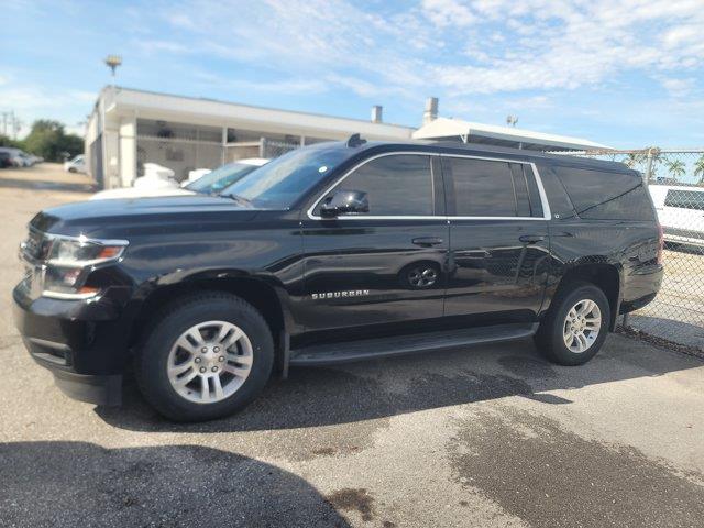 2018 Chevrolet Suburban LT — photo 1 of 1