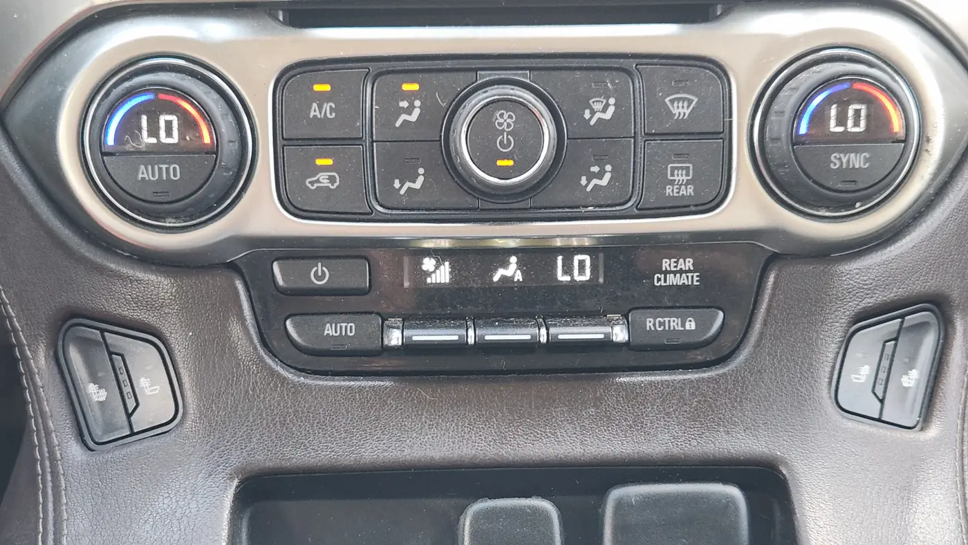 2015 Chevrolet Suburban LT