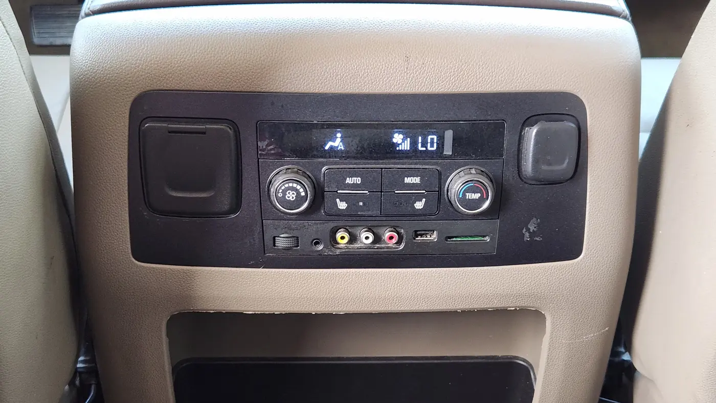2015 Chevrolet Suburban LT