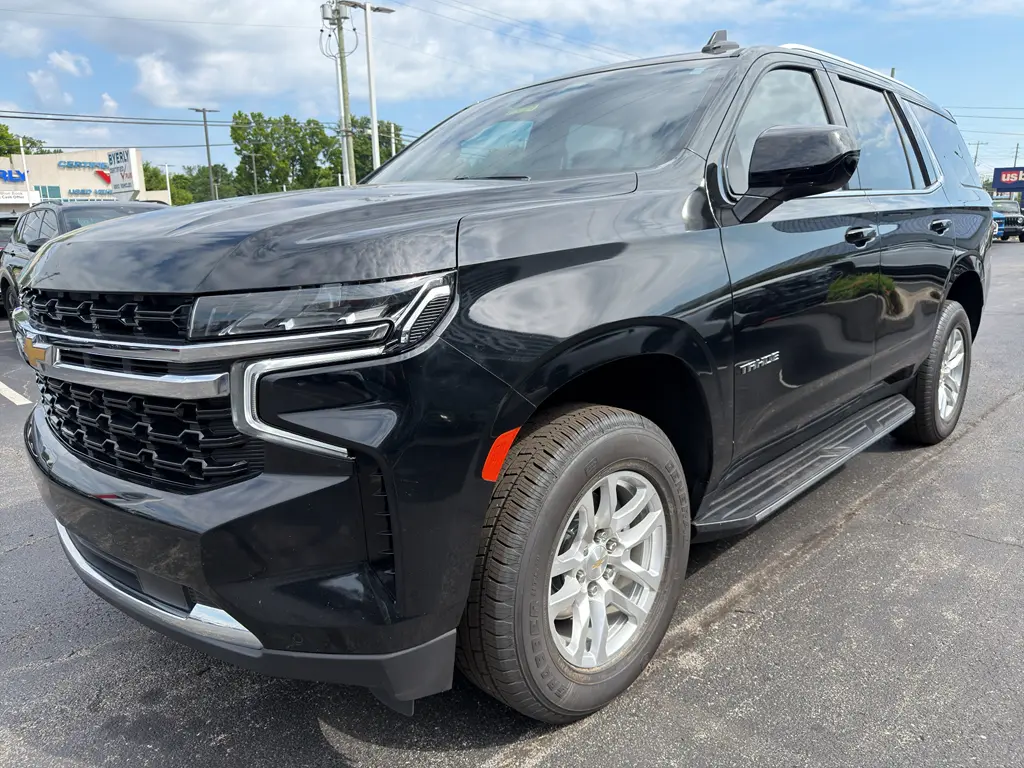 2023 Chevrolet Tahoe - $41,995