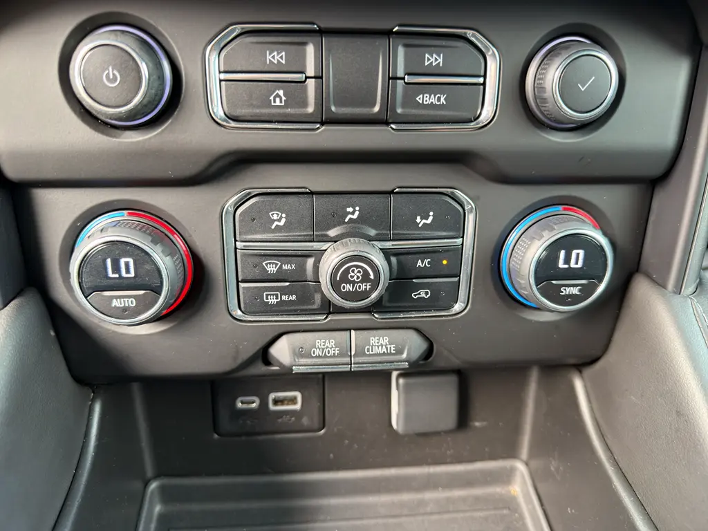 2023 Chevrolet Tahoe - $41,995