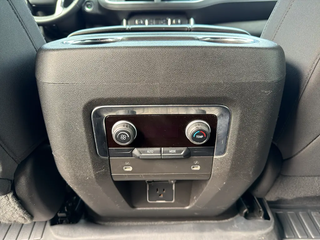 2023 Chevrolet Tahoe - $41,995