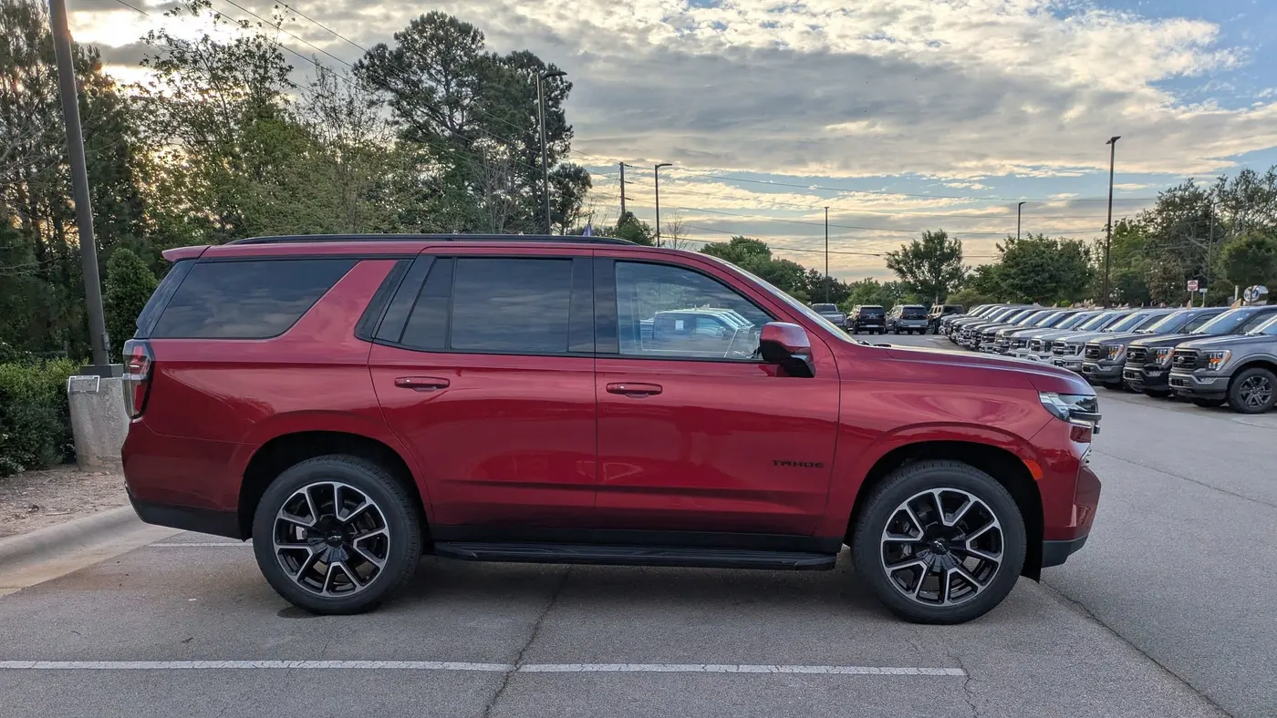 2023 Chevrolet Tahoe RST