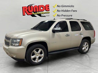 2013 Chevrolet Tahoe with Champagne Silver Metallic Exterior