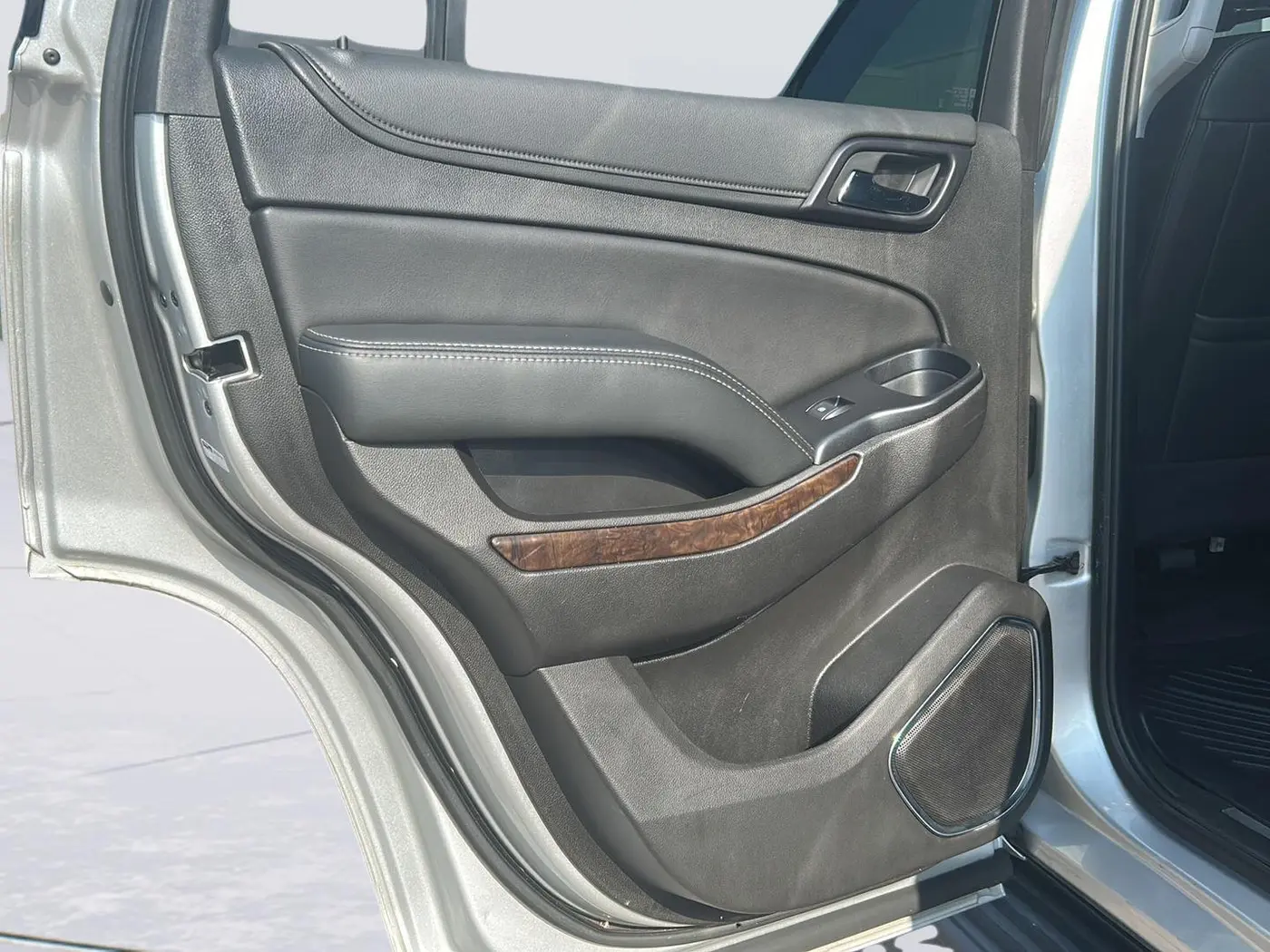 2020 Chevrolet Tahoe - $33,925