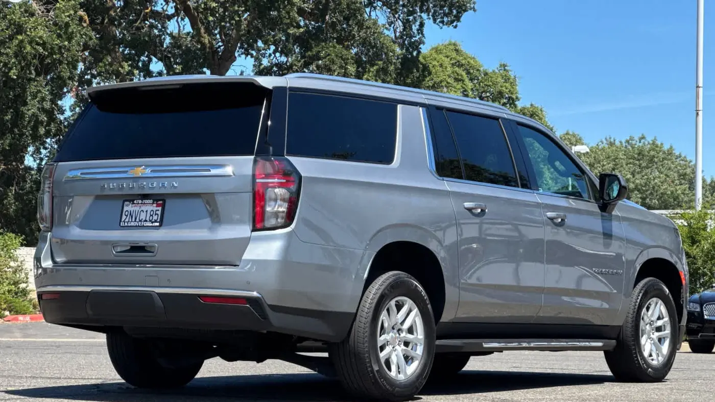 2024 Chevrolet Suburban LS