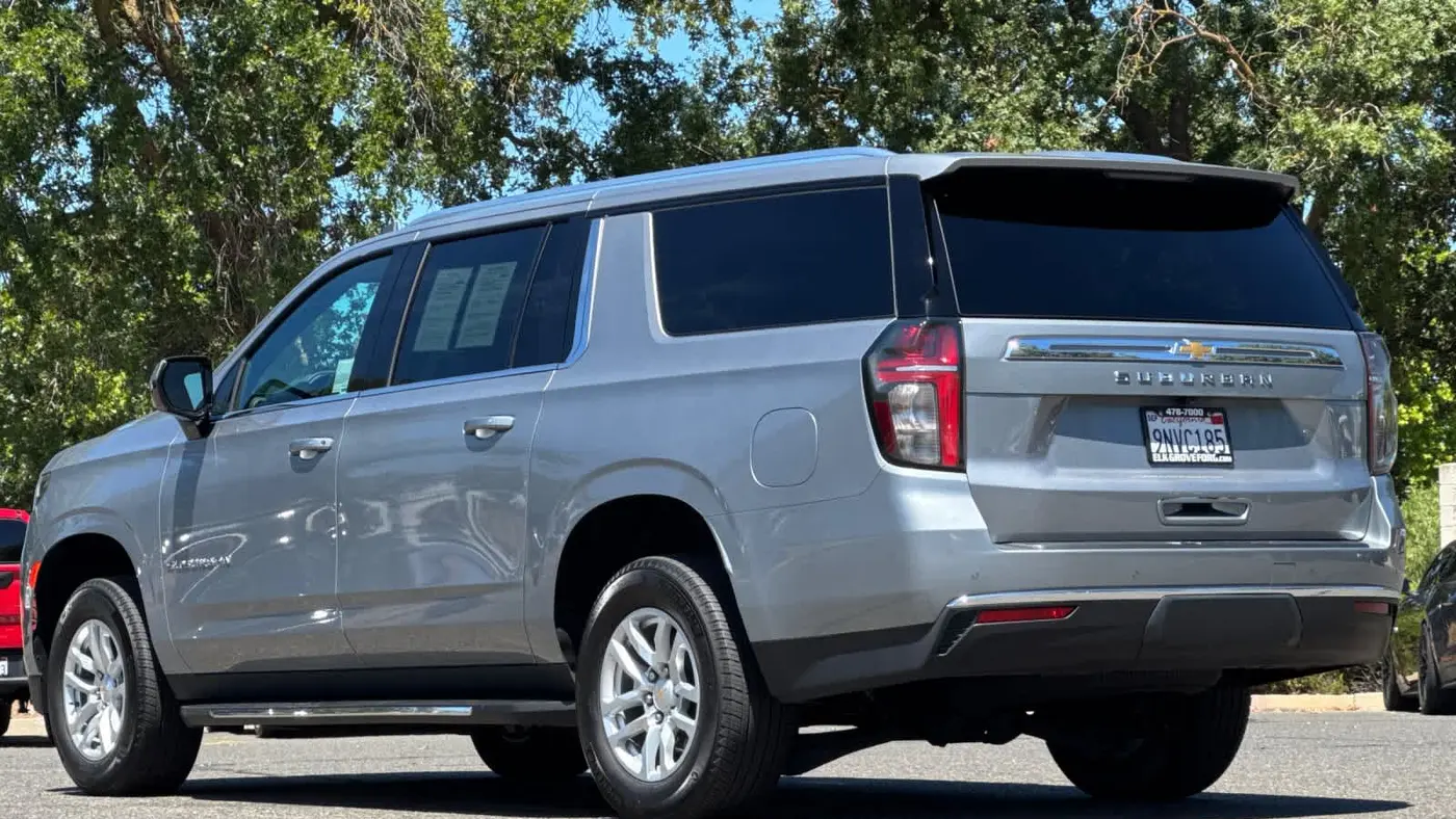 2024 Chevrolet Suburban LS