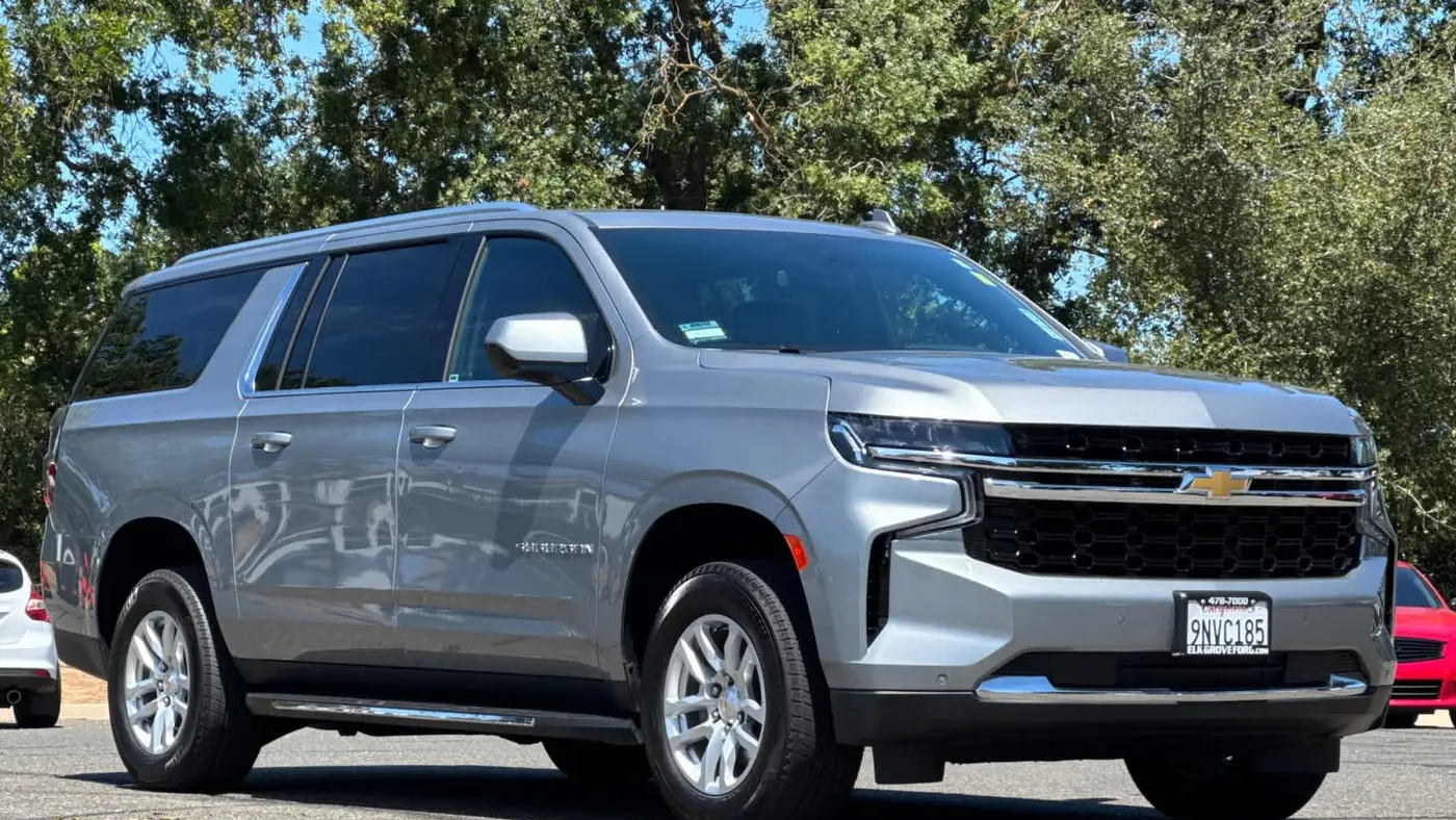 2024 Chevrolet Suburban LS