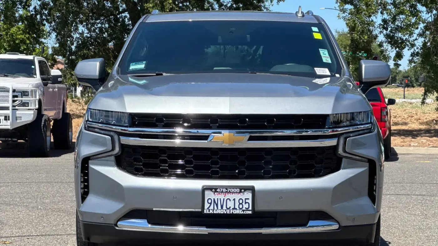 2024 Chevrolet Suburban LS