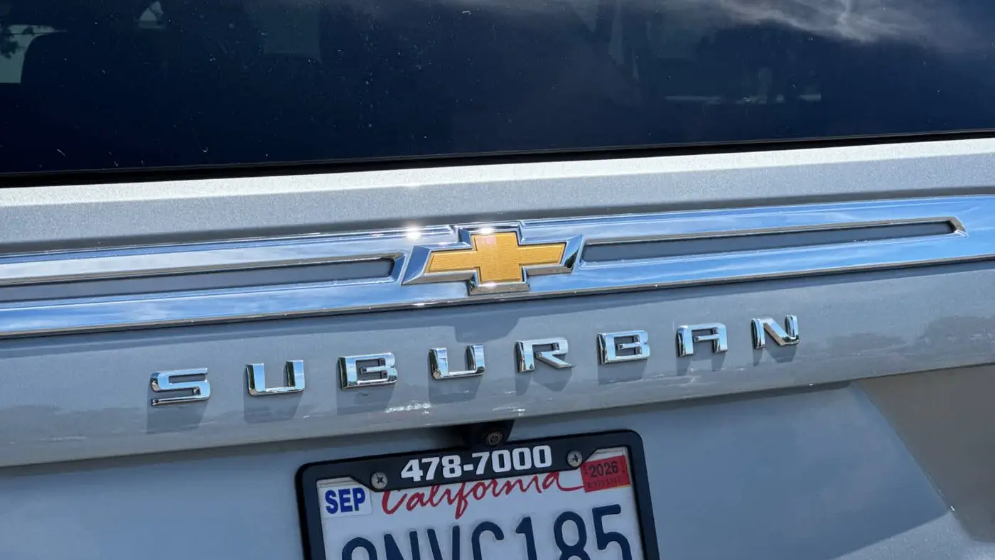 2024 Chevrolet Suburban LS