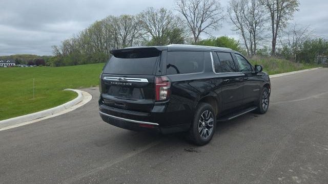 2023 Chevrolet Suburban LS