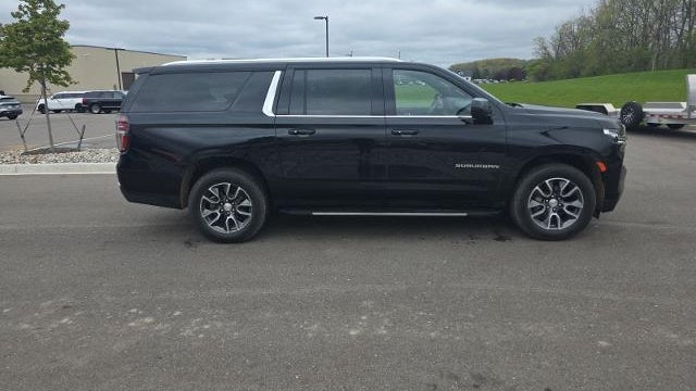 2023 Chevrolet Suburban LS