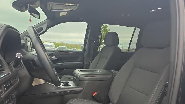2023 Chevrolet Suburban LS