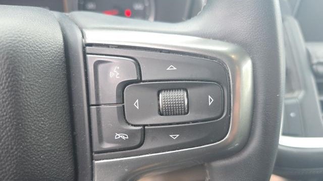 2023 Chevrolet Suburban LS