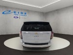 2022 Suburban Thumbnail 11