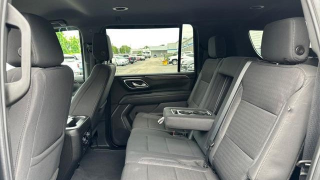 2024 Chevrolet Suburban LS