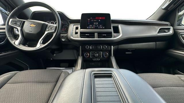 2024 Chevrolet Suburban LS