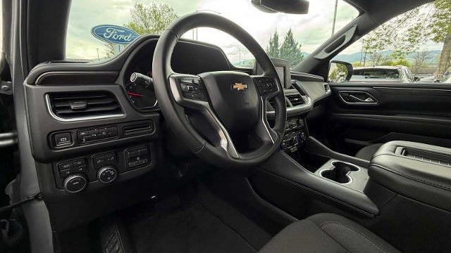2024 Chevrolet Suburban LS