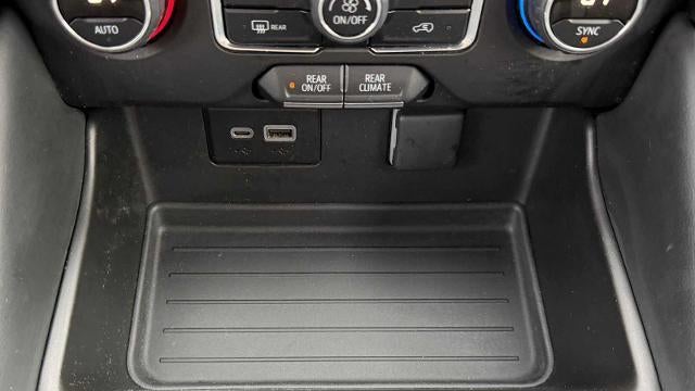 2024 Chevrolet Suburban LS