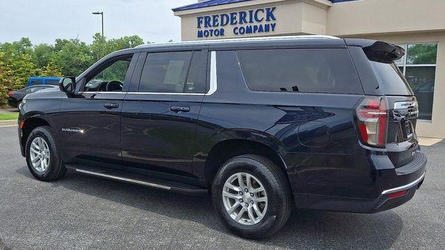 2023 Chevrolet Suburban LS