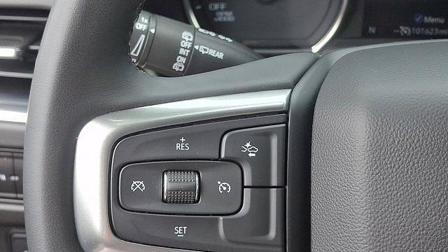 2023 Chevrolet Suburban LS