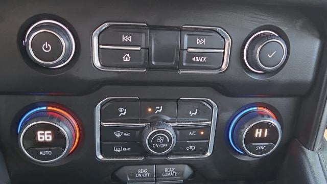 2023 Chevrolet Suburban LS
