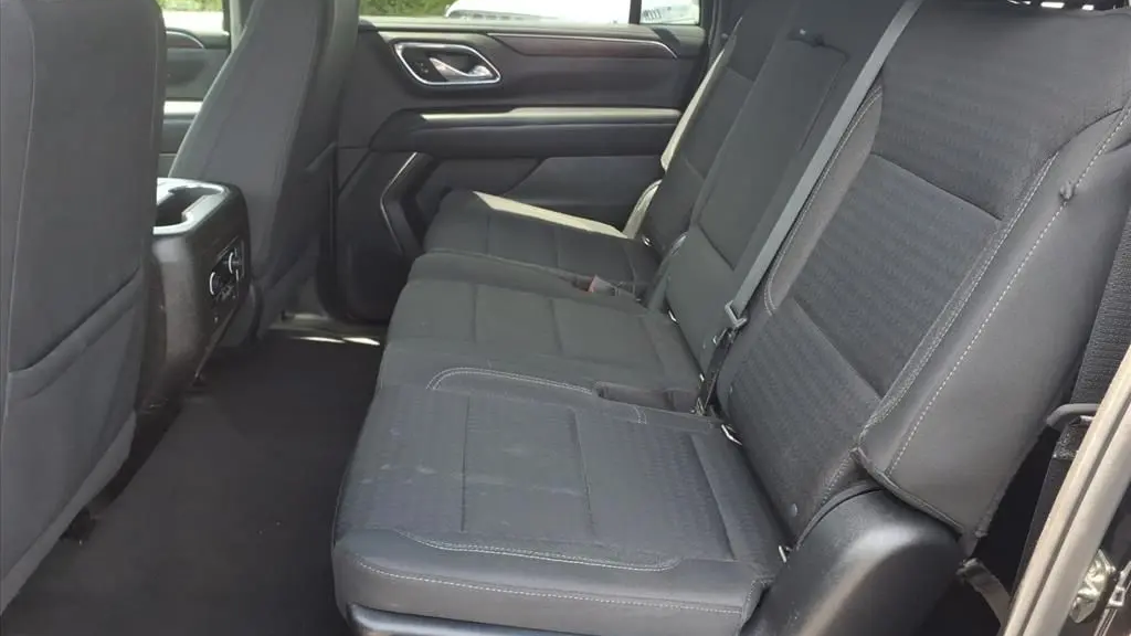 2022 Chevrolet Suburban LS