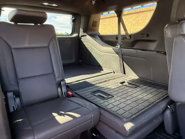 2023 Chevrolet Suburban - $39,950