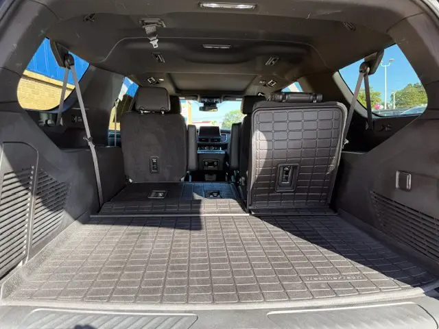 2023 Chevrolet Suburban - $39,950