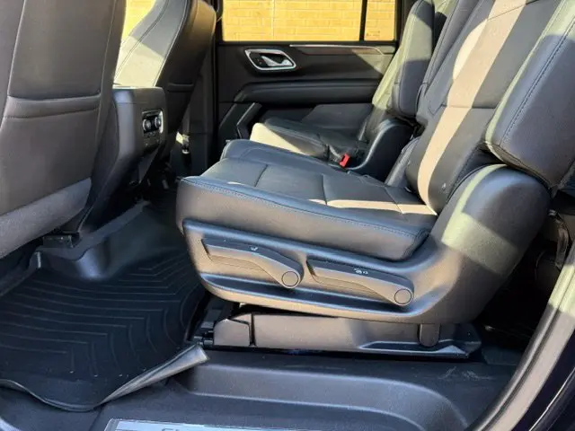 2023 Chevrolet Suburban - $39,950