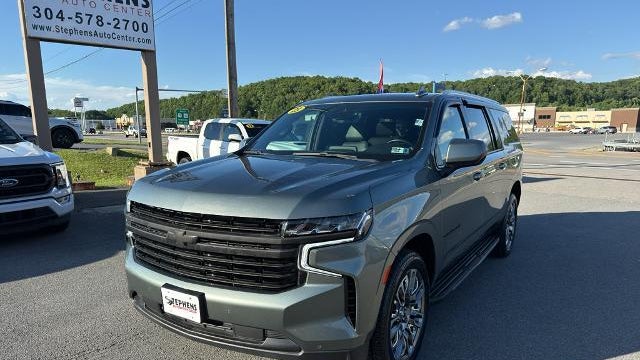 2023 Chevrolet Suburban LT