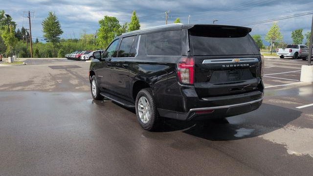 2024 Chevrolet Suburban LT