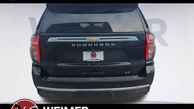 2022 Chevrolet Suburban LT