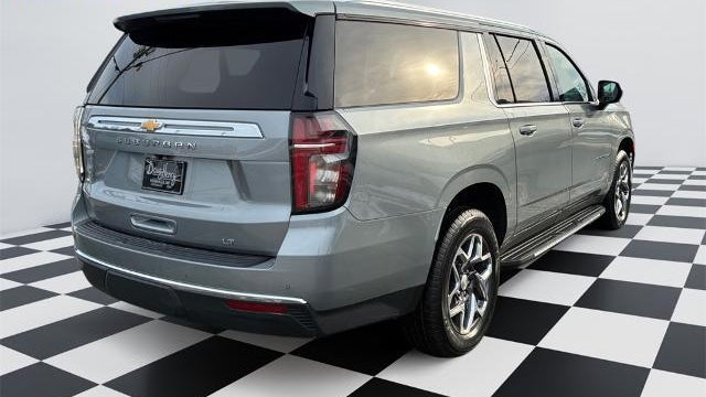 2024 Chevrolet Suburban LT
