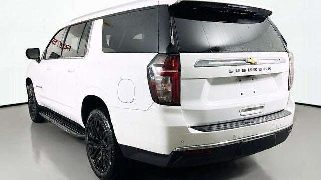 2022 Chevrolet Suburban LT