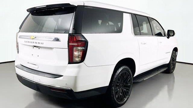 2022 Chevrolet Suburban LT