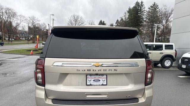2022 Chevrolet Suburban LT