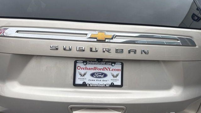 2022 Chevrolet Suburban LT