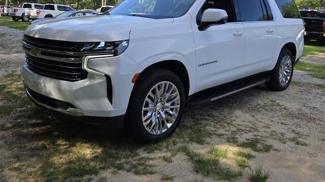 2023 Chevrolet Suburban LT