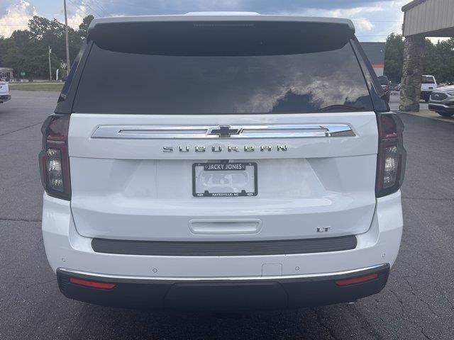 2022 Chevrolet Suburban - $43,990