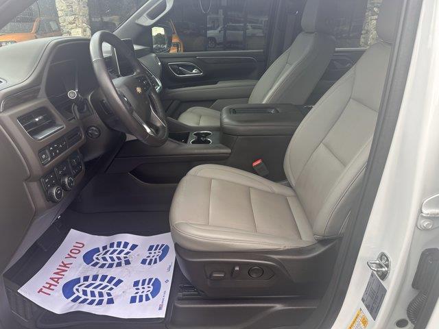 2022 Chevrolet Suburban - $43,990