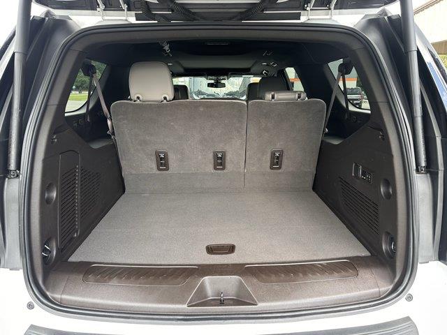 2022 Chevrolet Suburban - $43,990