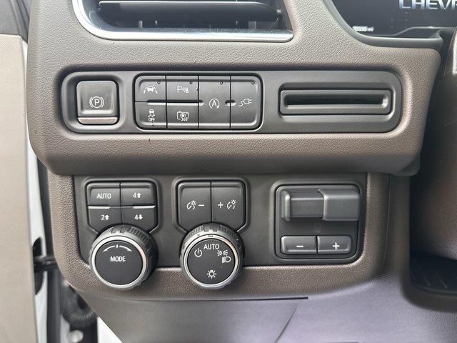 2022 Chevrolet Suburban - $43,990