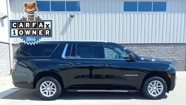 2024 Chevrolet Suburban LT