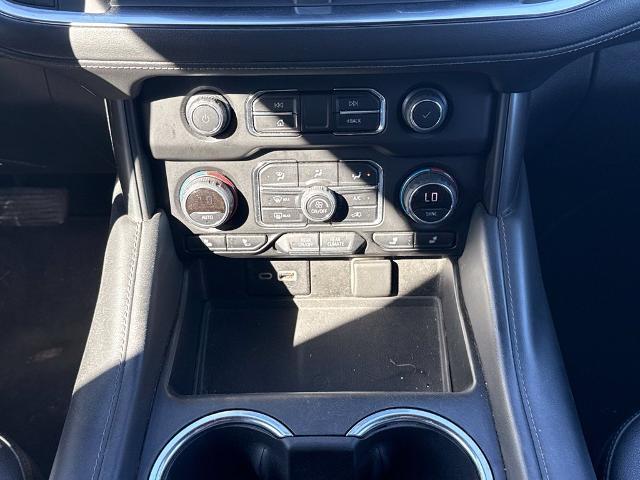 2022 Chevrolet Suburban - $35,958