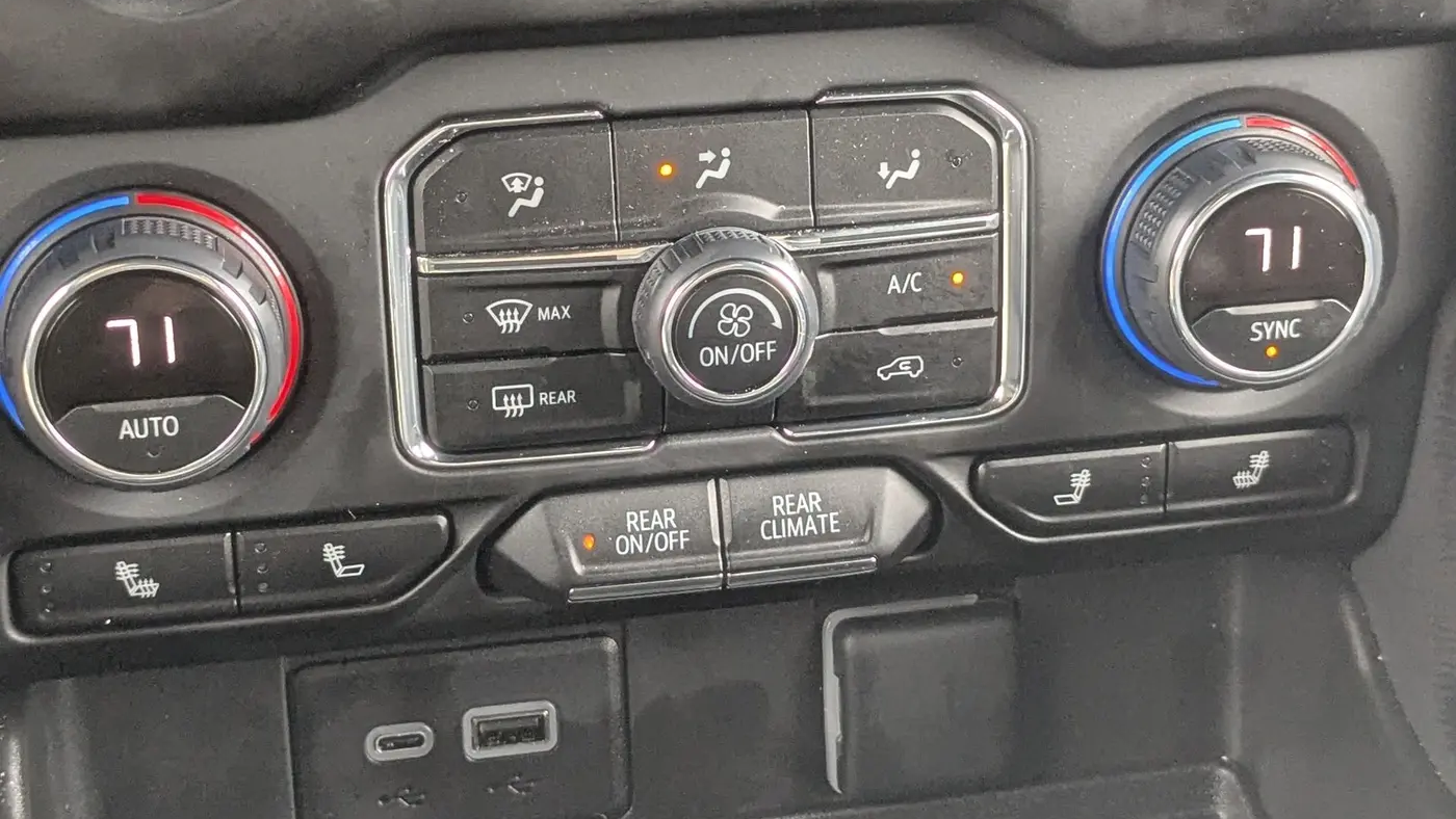 2023 Chevrolet Suburban Z71