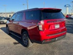 2024 Suburban Thumbnail 4