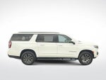 2022 Suburban Thumbnail 9